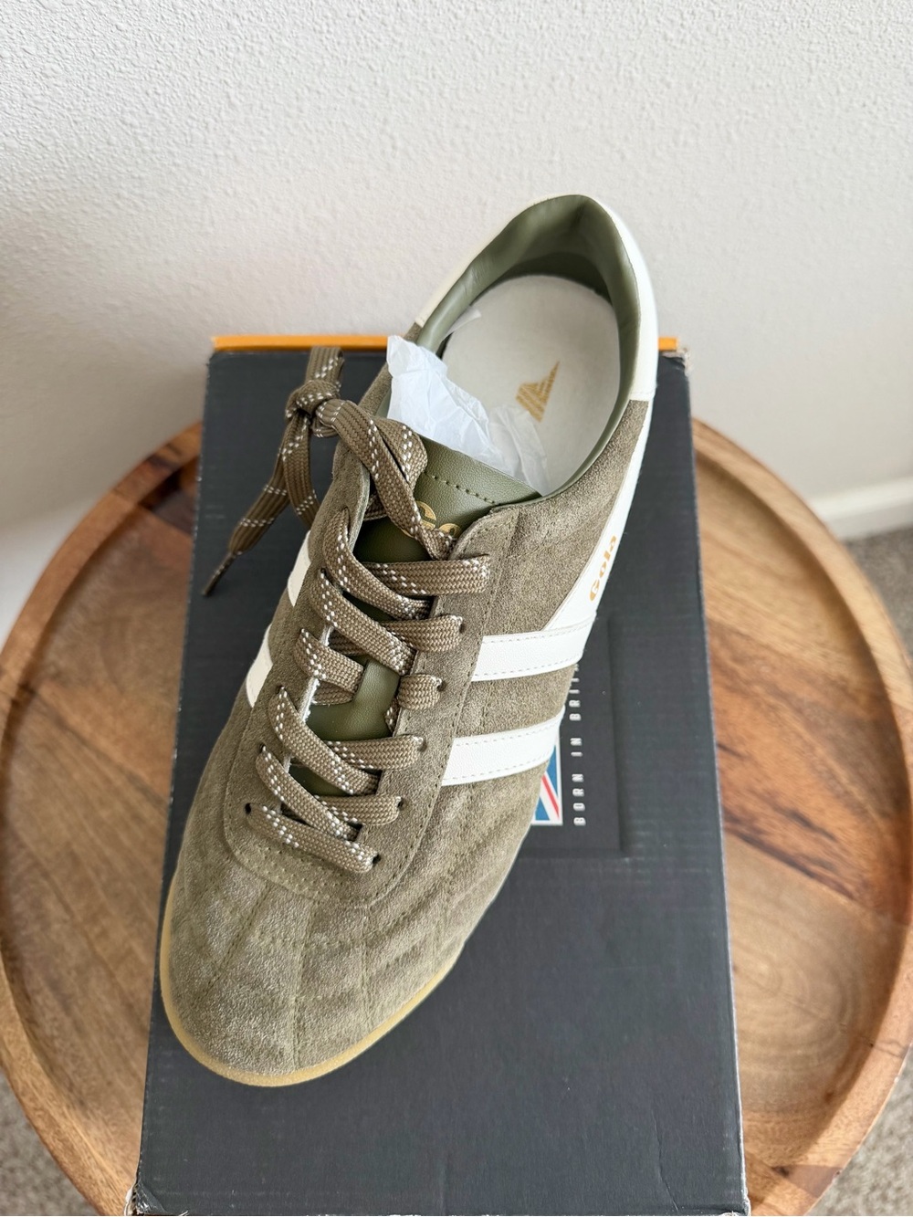 NEW Gola Exclusive Stadium Sneaker Size 7 - Picture 7 of 8